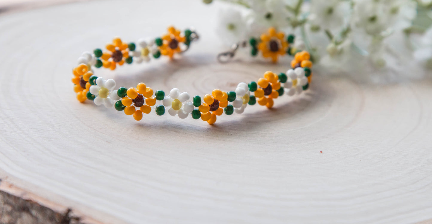 Beaded Floral Sunflower and Daisy Bracelet